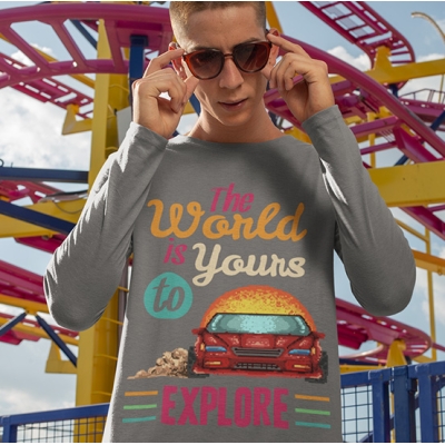 LONGSLEEVE RETRO THE WORLD IS YOURS TO EXPLORE