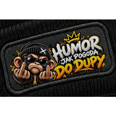 Czapka zimowa humor jak pogoda czarna z naszywką